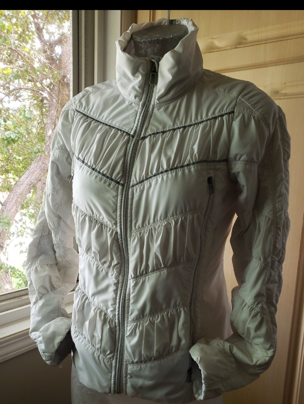 lululemon athletica Light Gray Puff Jacket